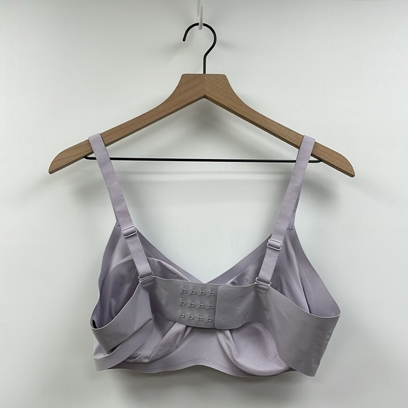 Knix Wingwoman Contour Wireless Plunge V-Neck Bra Purple - Picture 4 of 7